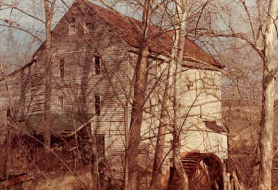 Mill01.JPG (611472 bytes)